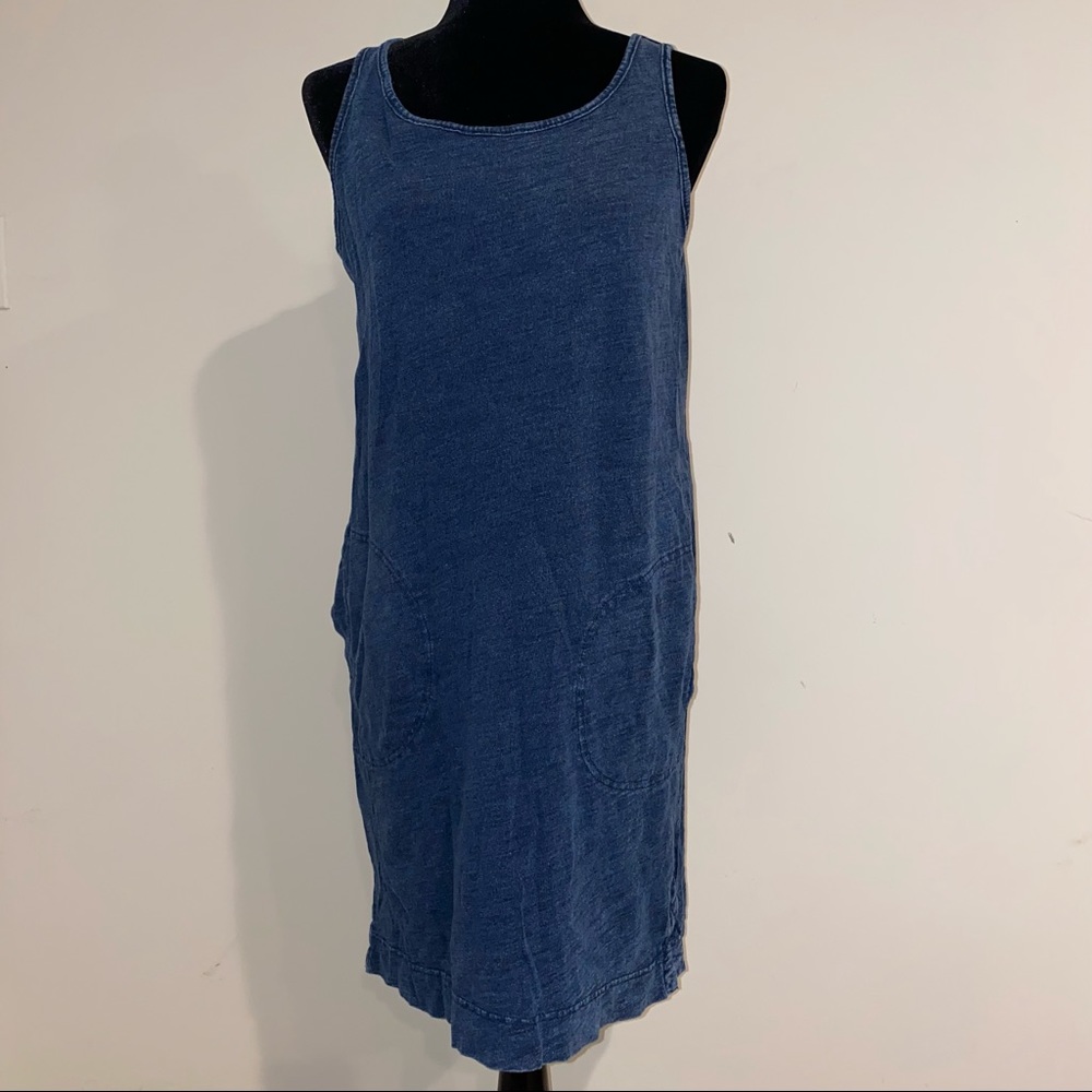 Jane and Delaney T-Shirt Dress